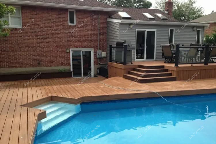 Necowood เผยแพร่คำแนะนำเกี่ยวกับพื้นระเบียง WPC สำหรับสระว่ายน้ำปี 2025