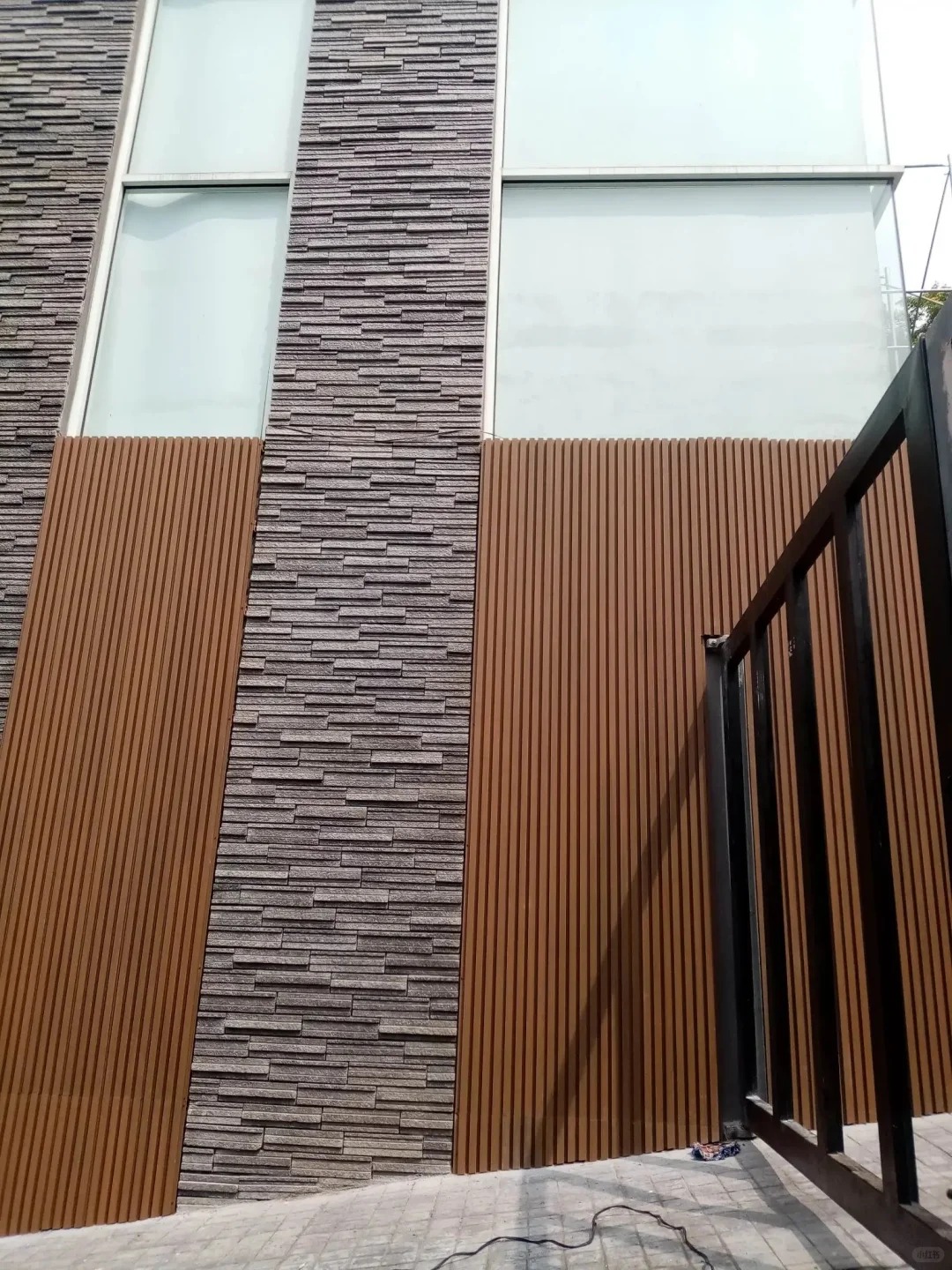 NECOWOOD บรรลุเป้าหมายสำคัญ: โครงการก่อสร้าง WPC ทั่วโลกกว่า 100 โครงการแล้วเสร็จในปี 2569